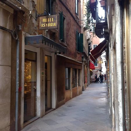 Hotel Astoria Veneza Exterior foto