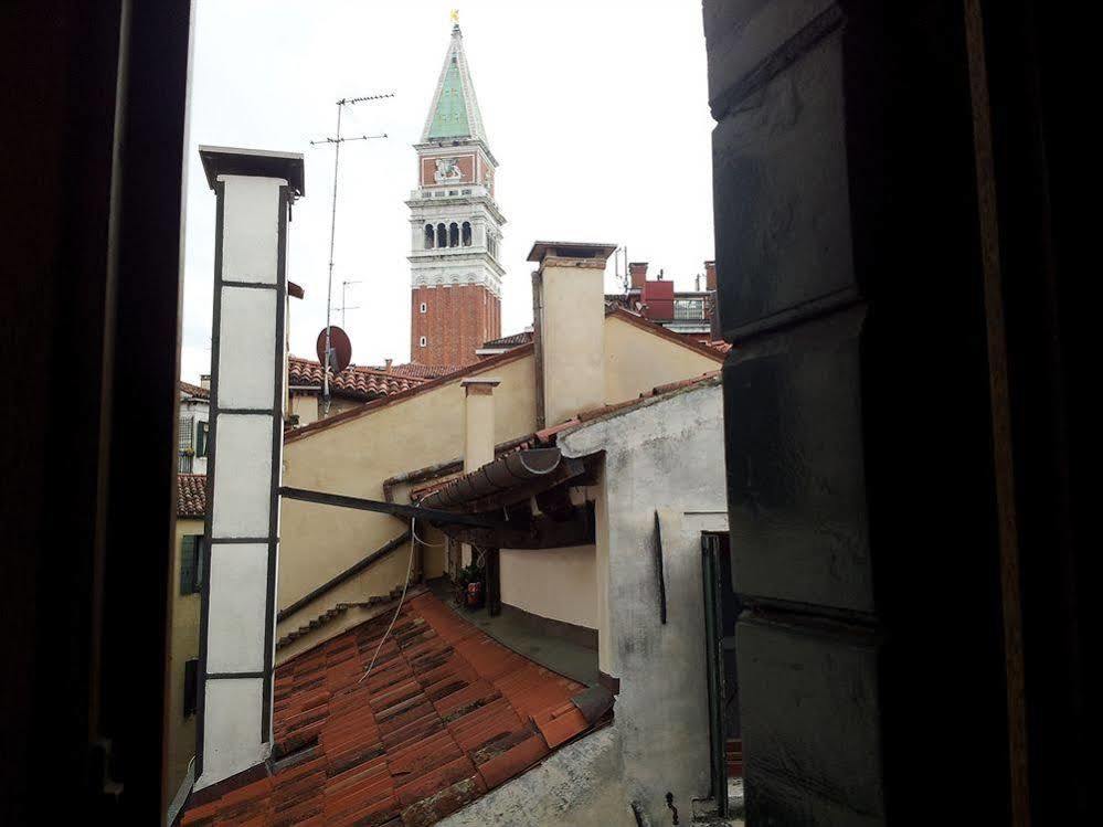 Hotel Astoria Veneza Exterior foto